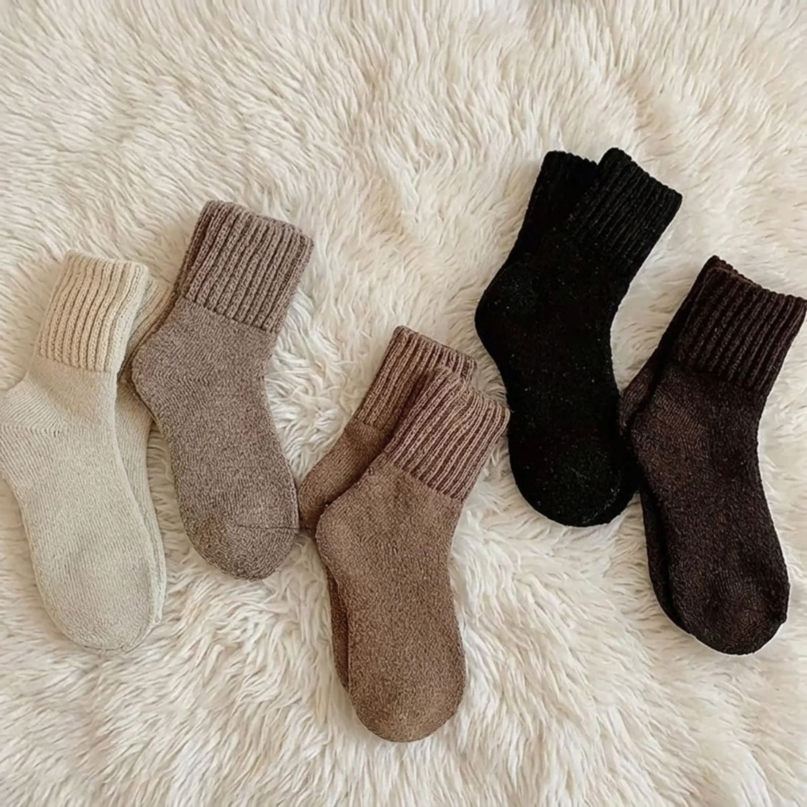 Lot de 5 paires de bas d’hiver pour femme — Tissu 4-en-1 Maëlyne™